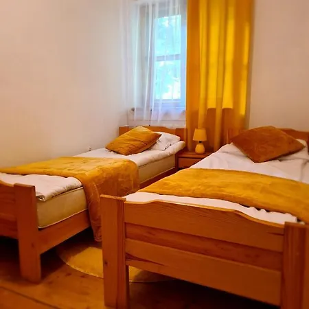 Szklarski Dworek Hotel *