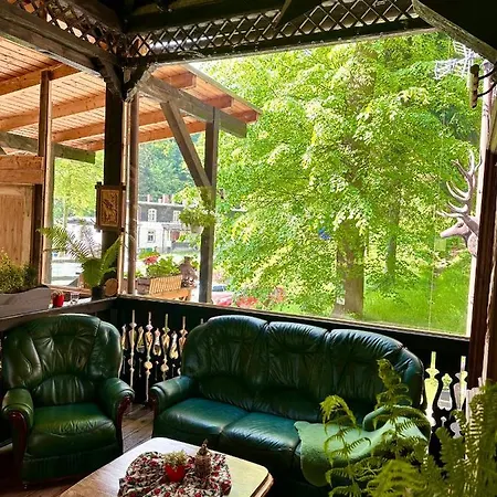 Hotel Szklarski Dworek *