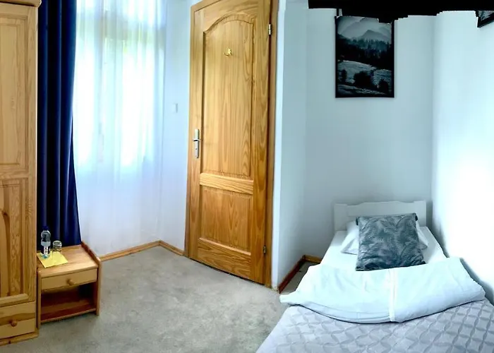 Отель Szklarski Dworek Шклярска-Поремба